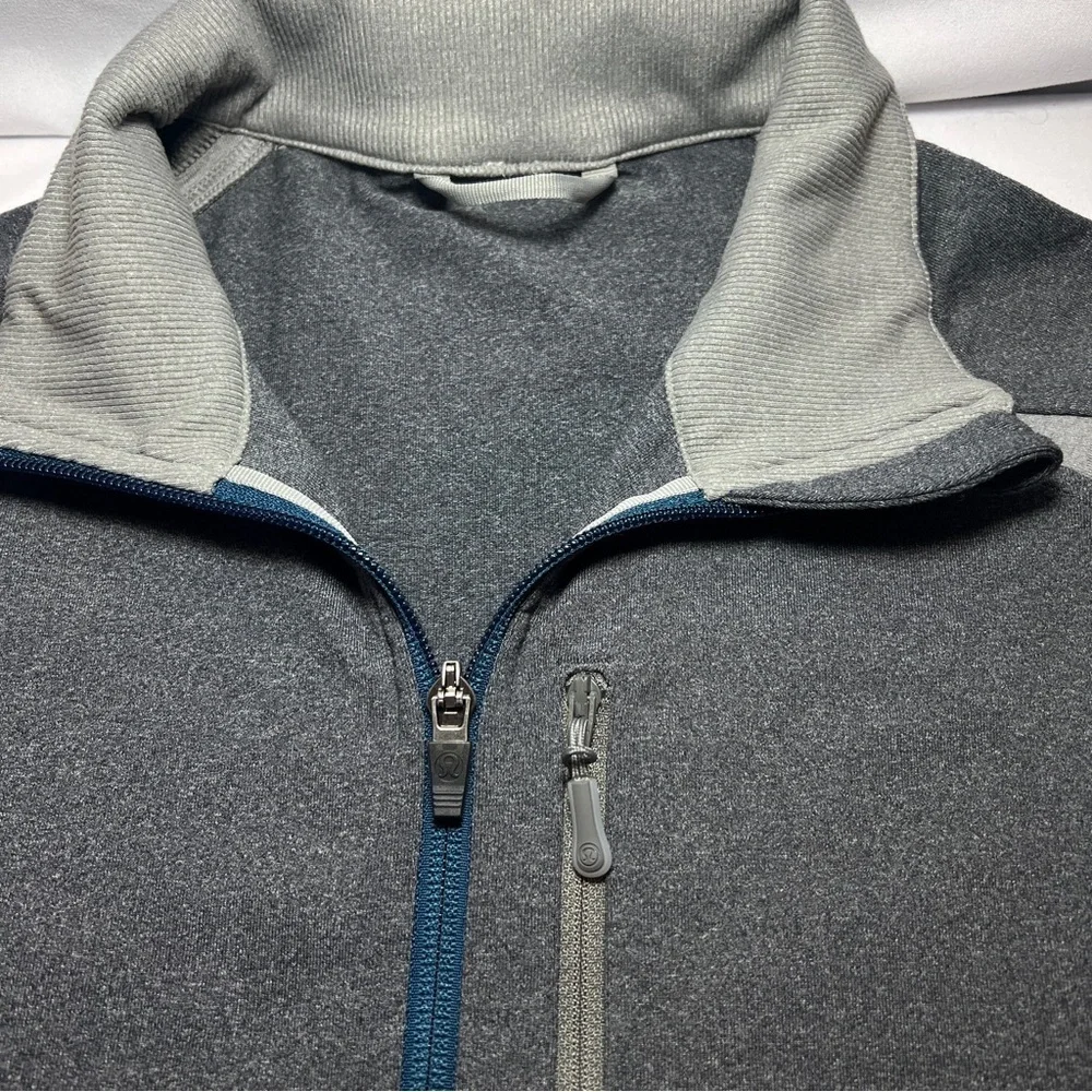 Lululemon Men’s Lightweight Jacket - Grey - Size Medium